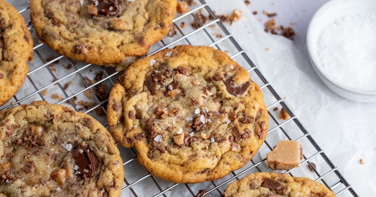 Heath-Bar-Cookies.jpg